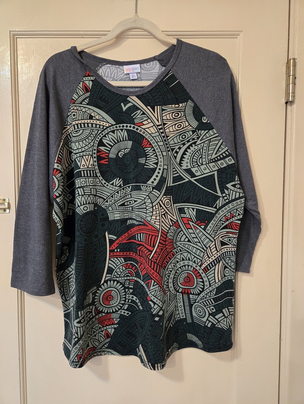 Lularoe Randy Colorful Pattern Raglan Sleeve Baseball T - Gray and Multi